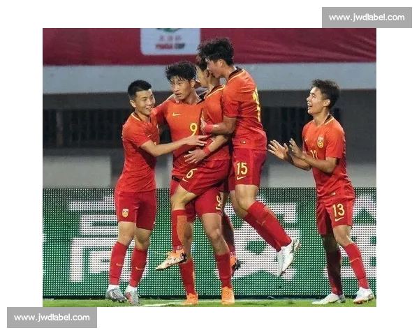 聚焦新赛季中超争冠格局与国足备战动态解析加入亚洲杯前景展望全